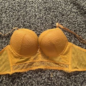 Yellow push-up bralette with a beautiful lace
